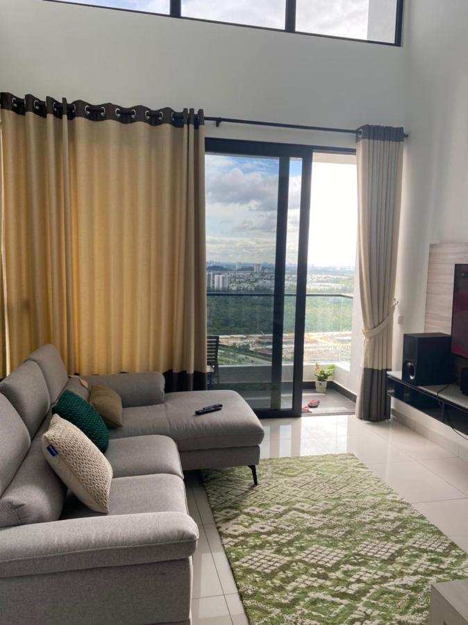 Eco Nest 3 Bedroom Duplex Apartment นุสาจายา ภายนอก รูปภาพ